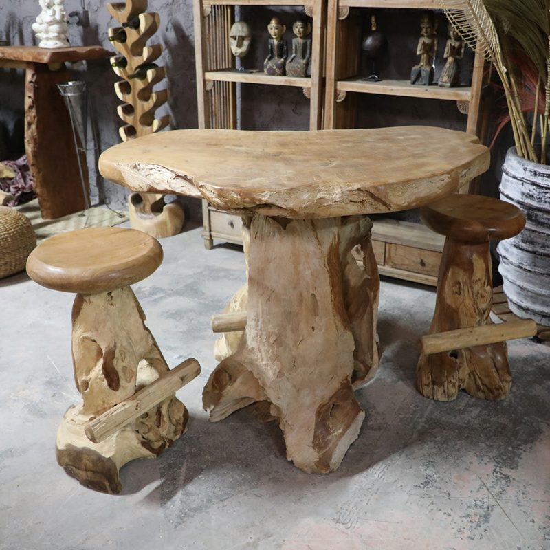 table et tabourets